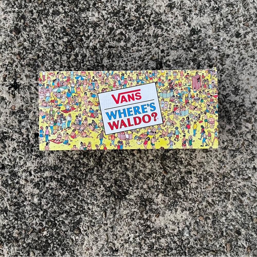 Where’s Waldo? Old Skool Vans - Picture 10 of 11